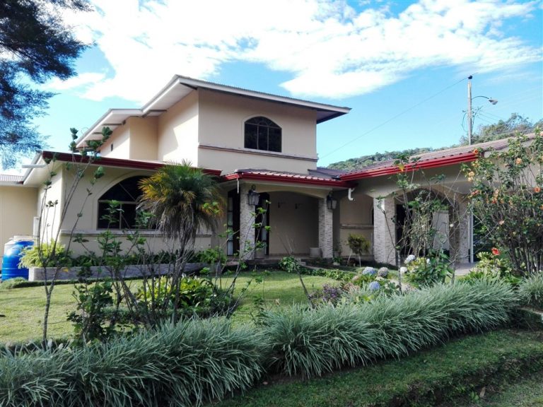 Leased - 5 Bedroom House for Rent in Downtown, Boquete, Panama ...