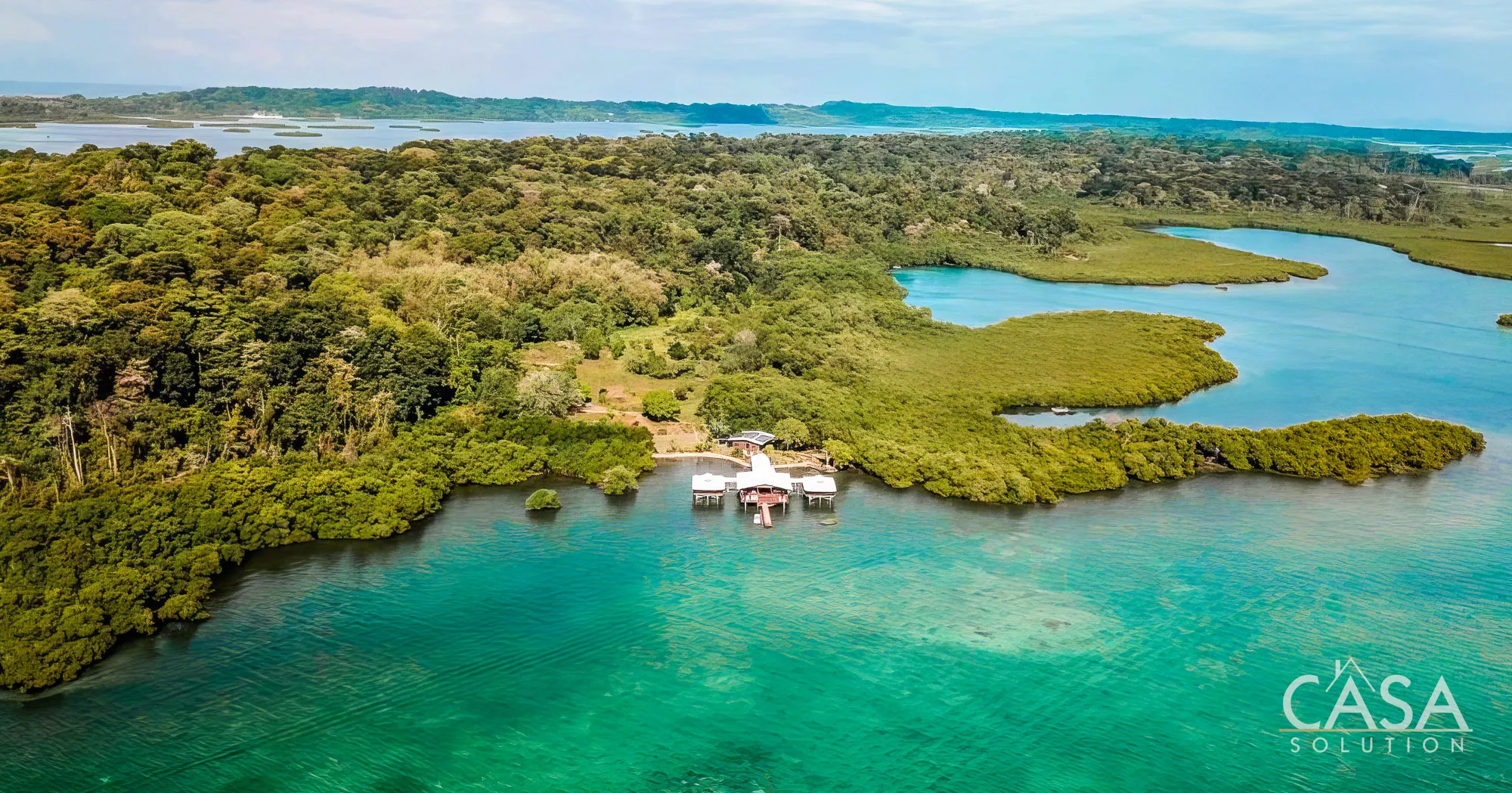 Paradise Resort for Business/Residential use in Solarte, Bocas del Toro, Panama. 5,070 m² off-grid Ocean front Property