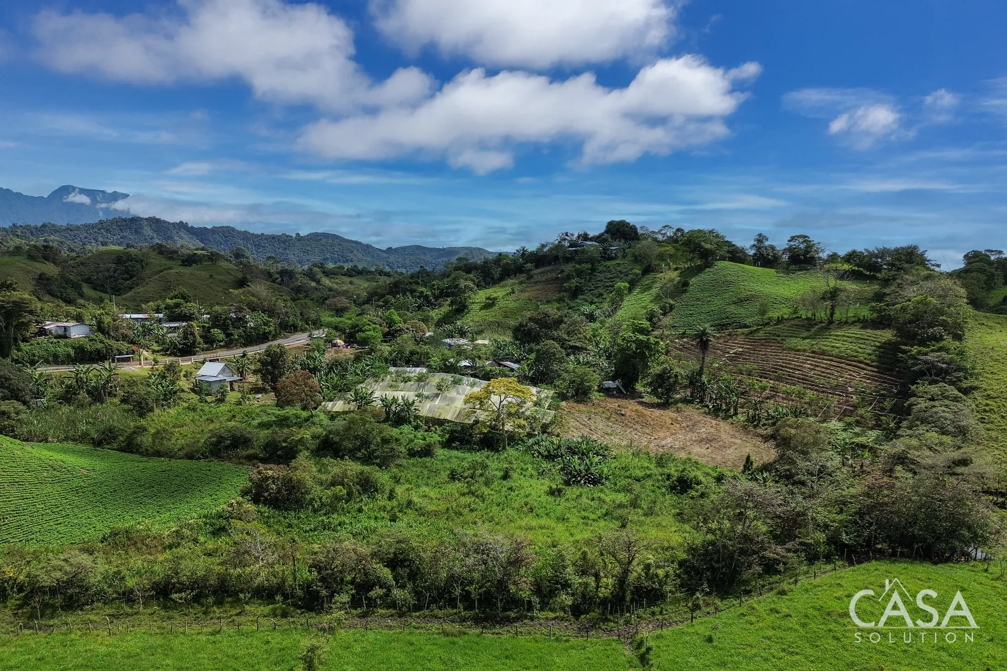 1.1-Hectare Lot in La Primavera, Caisan, Renacimiento with mountain views, creek for Sale, just 15 minutes from Volcán, Chiriquí.